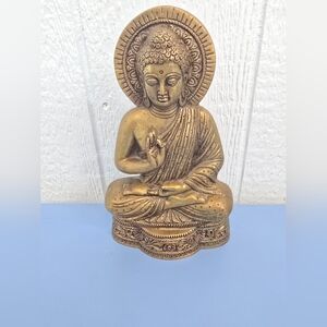 Heavy Gold Buddha Statue Wall Hanging Aproximately 8 Inches Tall 5 Inches Width